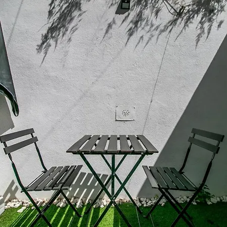 Charming Iii Apartman *